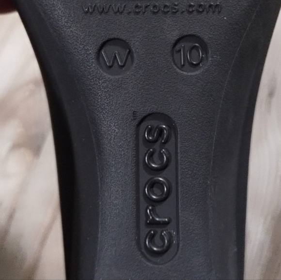 Crocs Lina Black Slip On Wedges Women's Size 10 - Picture 5 of 5